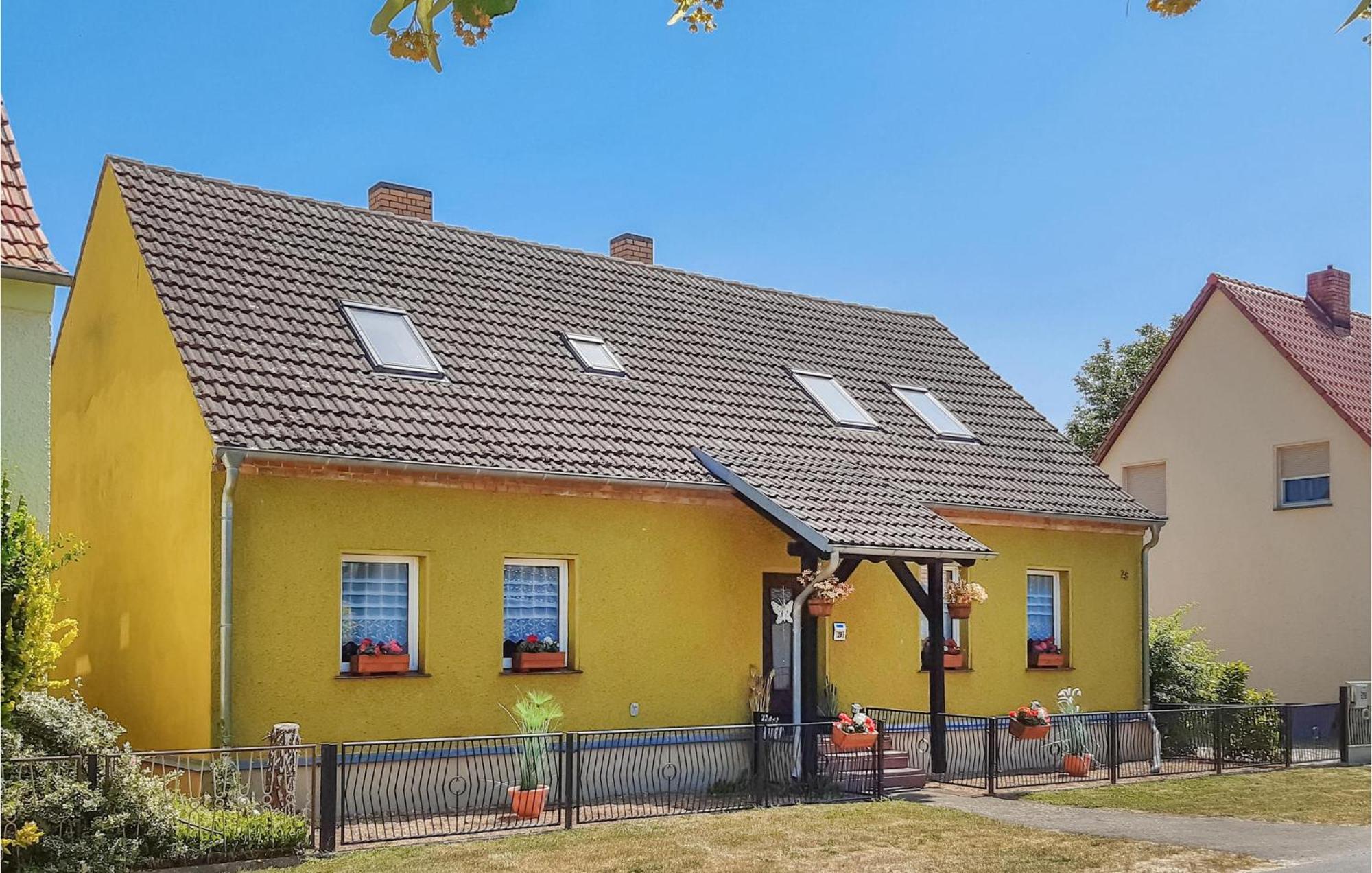 Nice Home In Neu Zauche Ot Caminche With Wifi Caminchen Exteriör bild