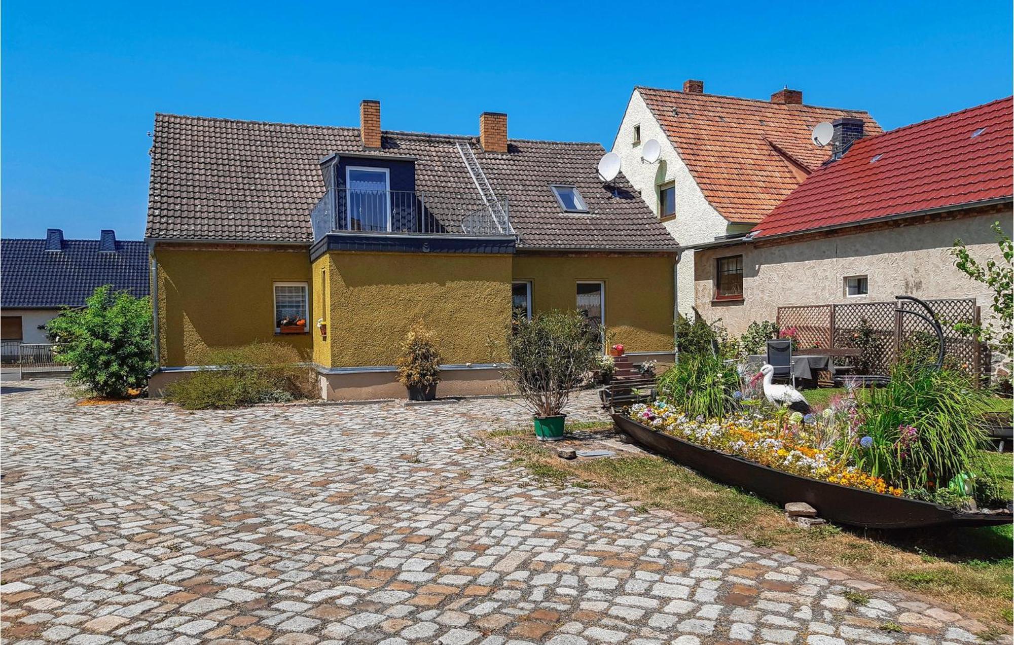 Nice Home In Neu Zauche Ot Caminche With Wifi Caminchen Exteriör bild