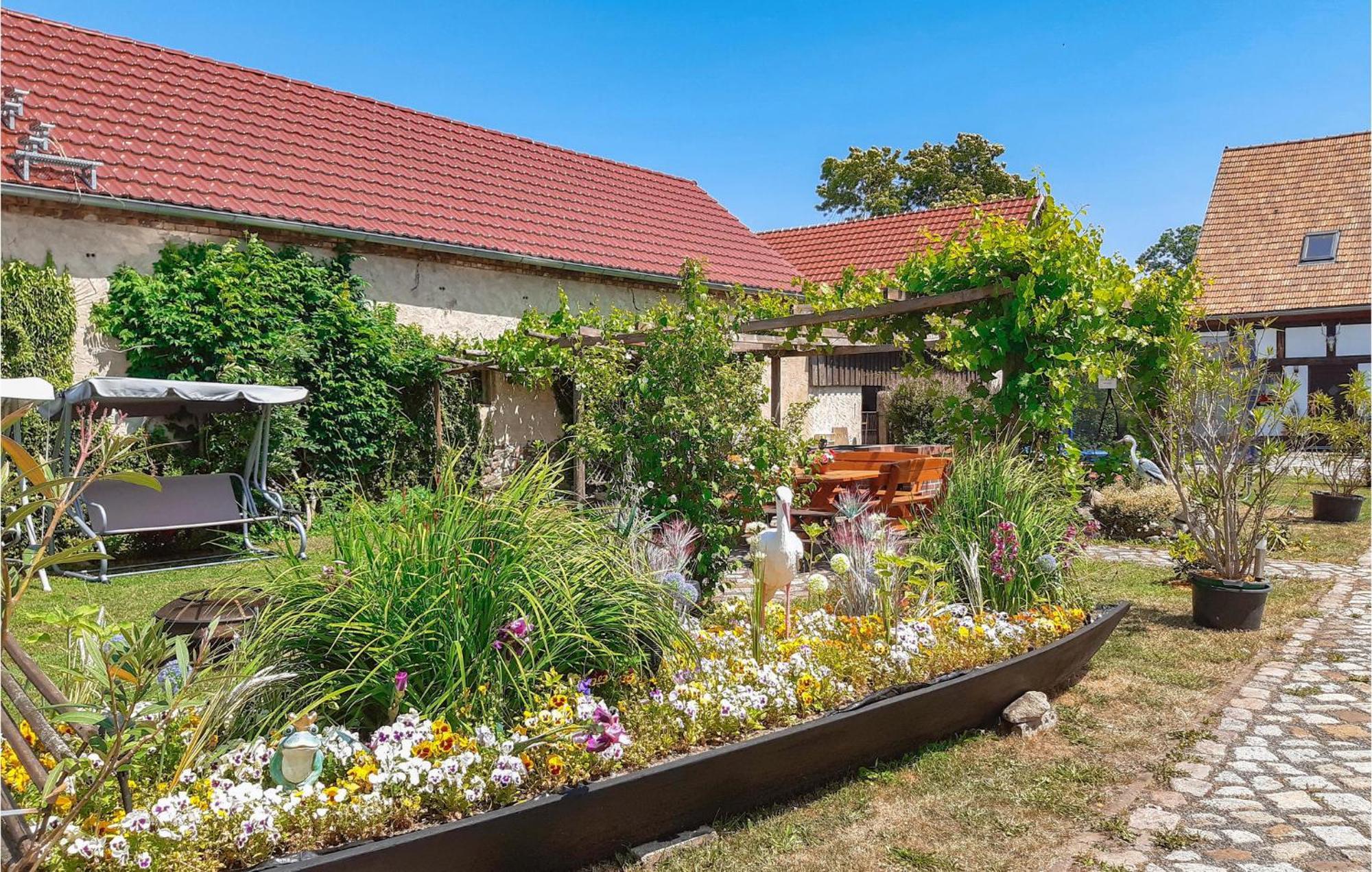 Nice Home In Neu Zauche Ot Caminche With Wifi Caminchen Exteriör bild